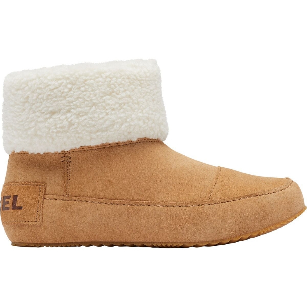 SOREL: Go Stumptown Bootie. Cozy Tan and Cream Winter Boots with Sherpa Lining